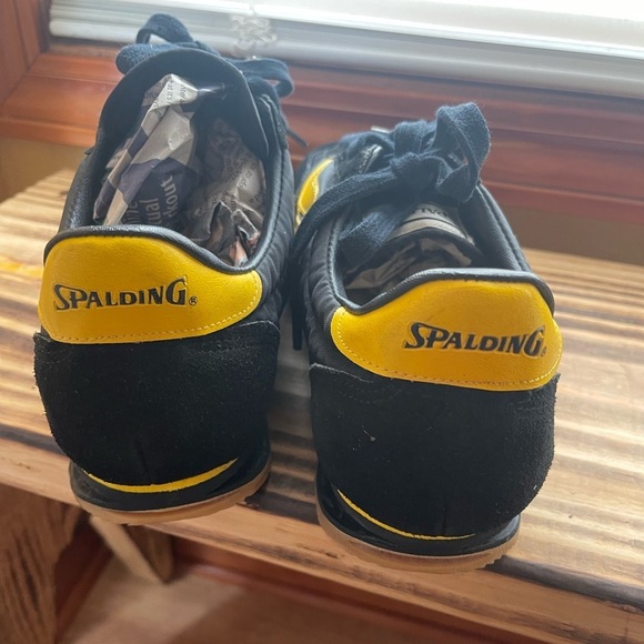 Vintage Deadstock Spalding Black and Yellow Sneakers Retro Design - Picture 3 of 6